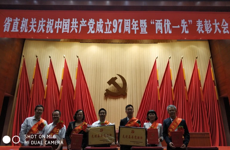 1530261200679085873.png 1.png